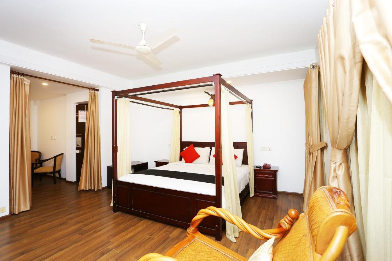 Capital O 37763 Bright Heritage Kochi Extérieur photo