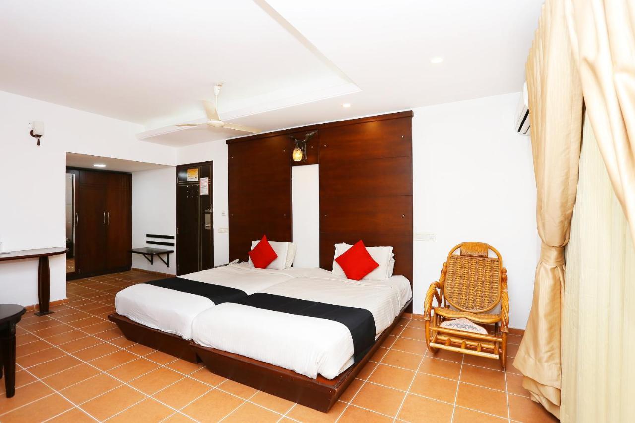 Capital O 37763 Bright Heritage Kochi Extérieur photo